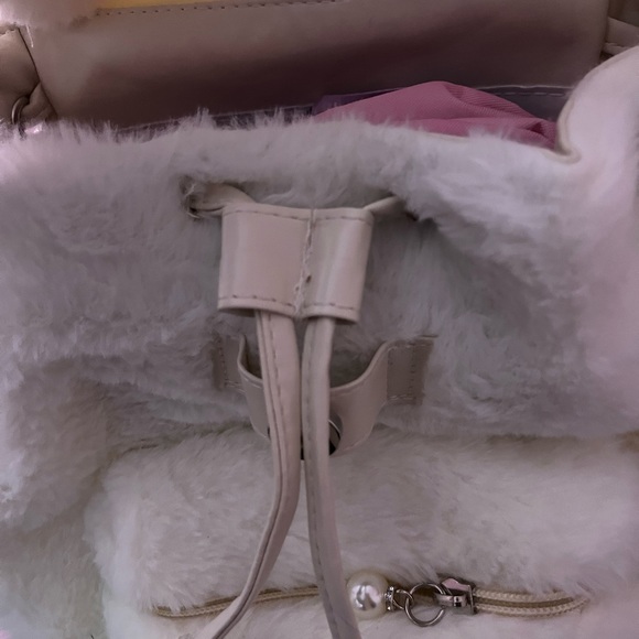 Hello Kitty Backpack - Picture 4 of 5